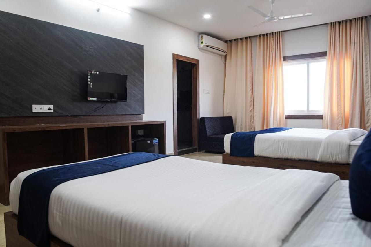 Hotel A G Palace Duliagaon Kültér fotó